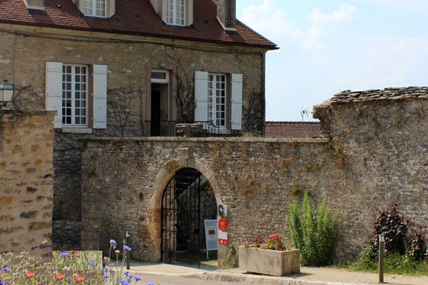 La Bourgogne, décor privilégié du film La Grande vadrouille - Vézelay  (89450)