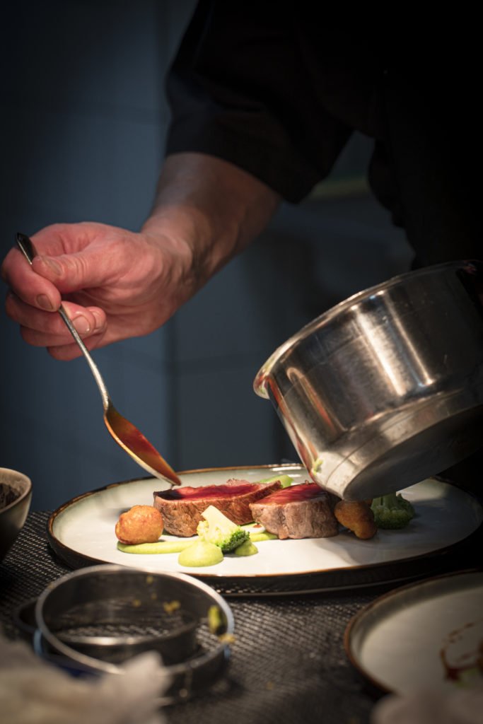 Hotel de La Poste et du Lion d'Or a Vezelay. restaurant L'Eternel. Chef Eric BALAN. Photographies © Corine Brisbois